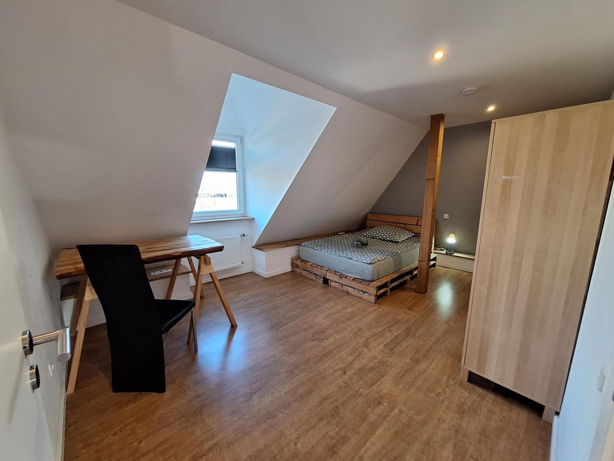 Bielefeld Zentral Komplette Fewo, 4 Schlafbereiche Bis Zu 8 Personen المظهر الخارجي الصورة